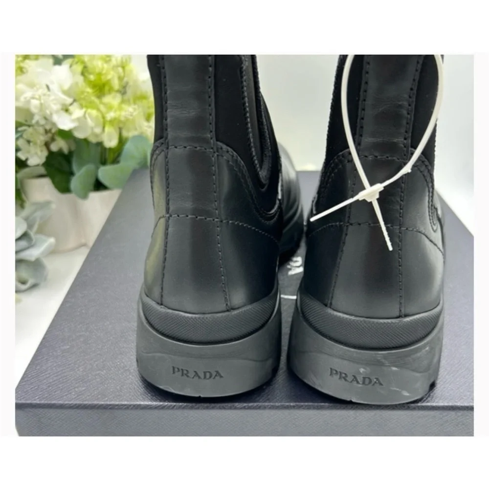 Prada Brixxen leather Chelsea boots size 10 made in Italy